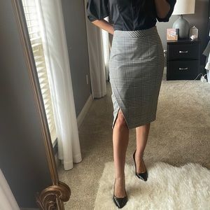 Banana Republic plaid knee length skirt
